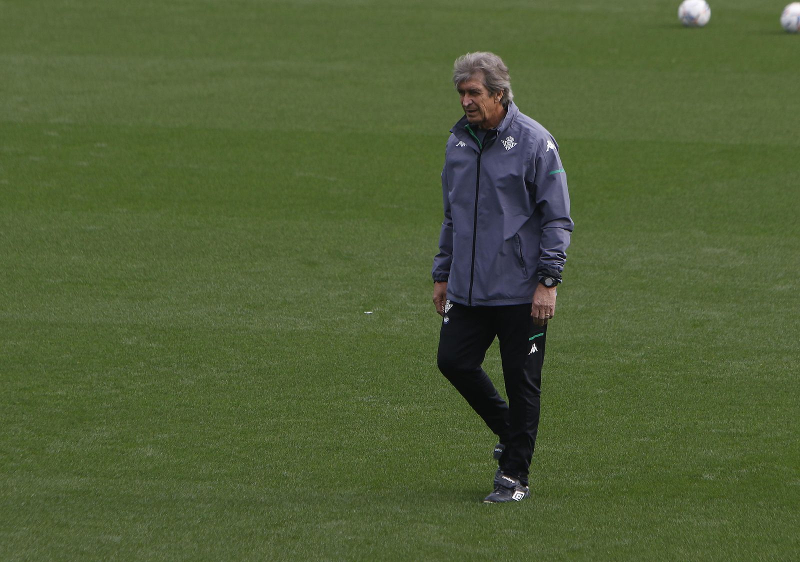 Manuel Pellegrini, en el entrenamiento de ayer.