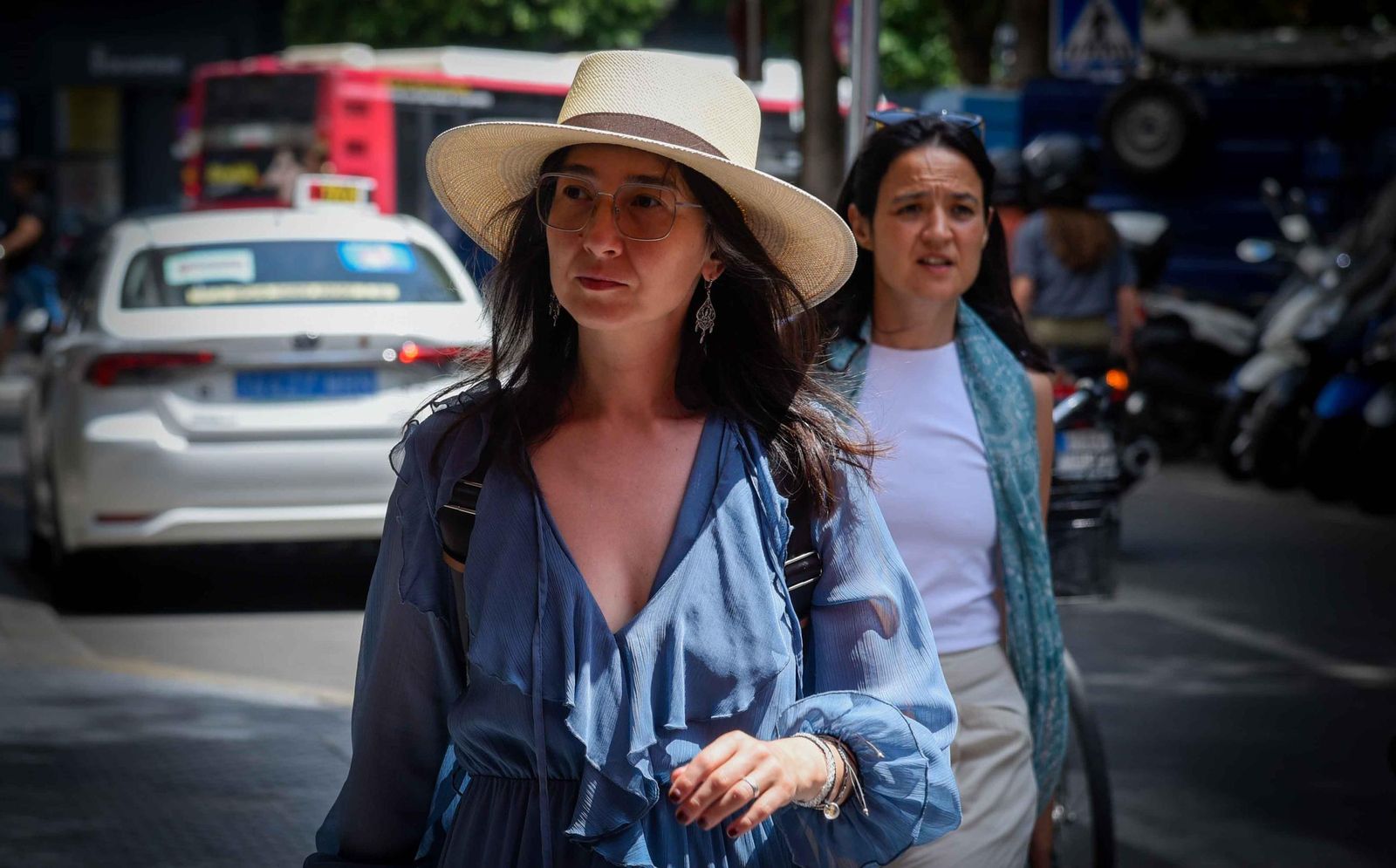 La moda de los sombreros ha regresado a Sevilla