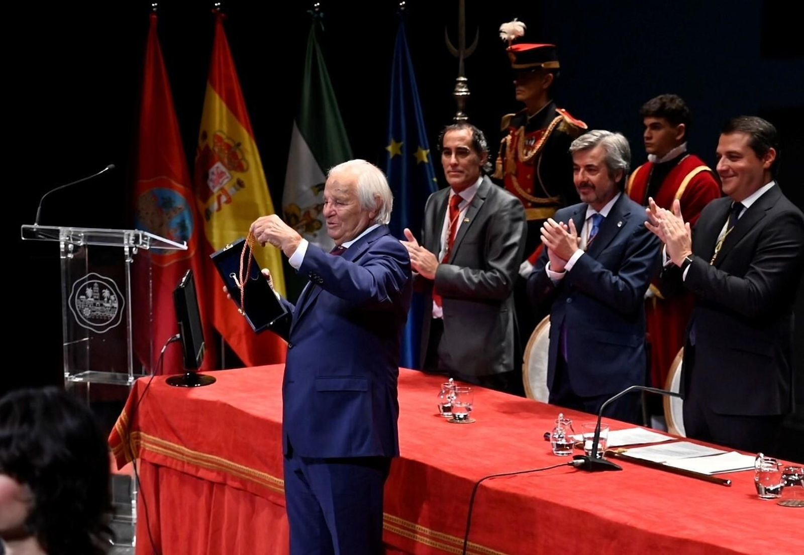 Las imágenes de la entrega de las Medallas de la Ciudad de Córdoba Las imágenes de la entrega de las Medallas de la Ciudad de Córdoba