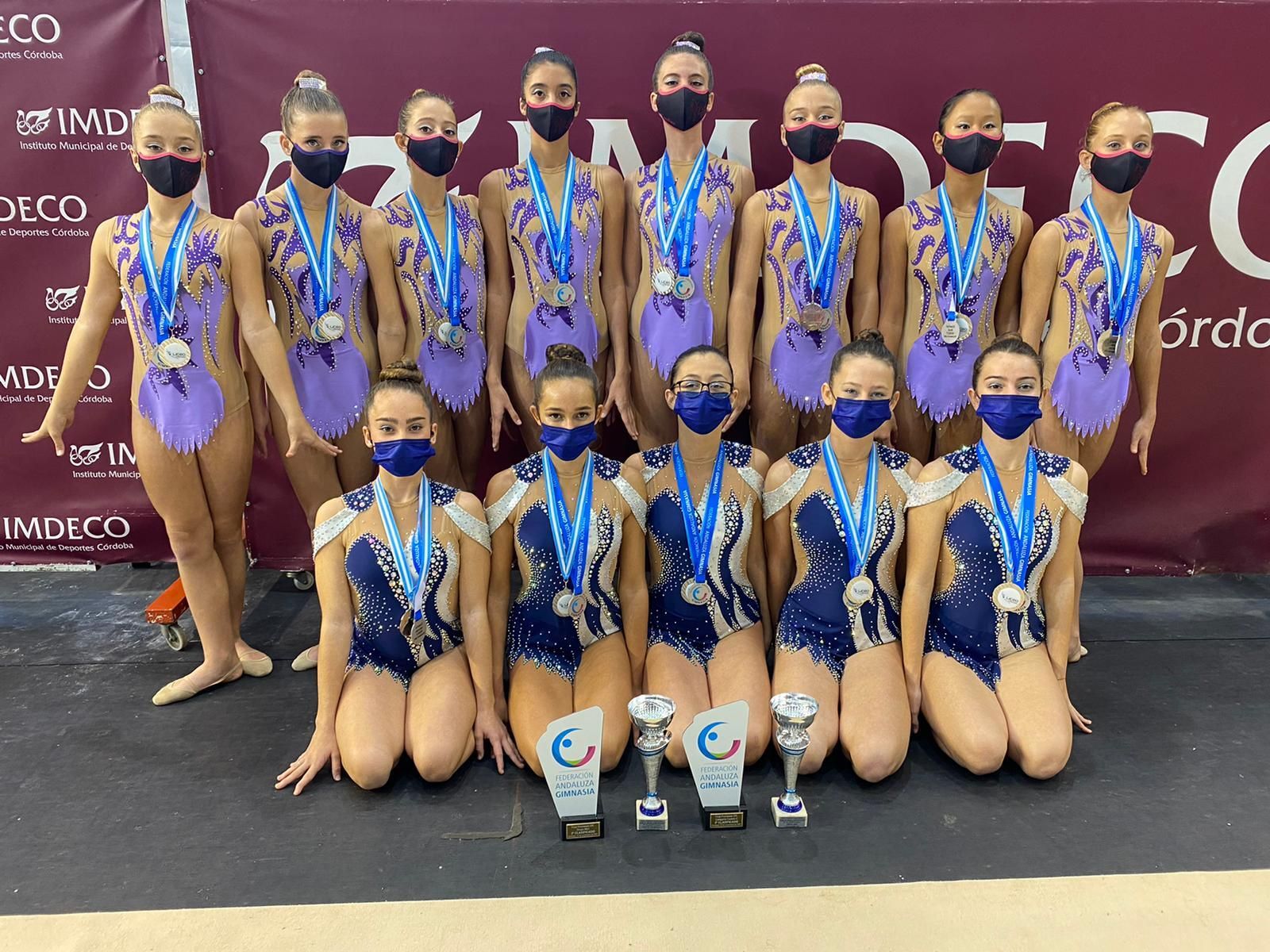 Los dos conjuntos de San Roque, con sus medallas de plata