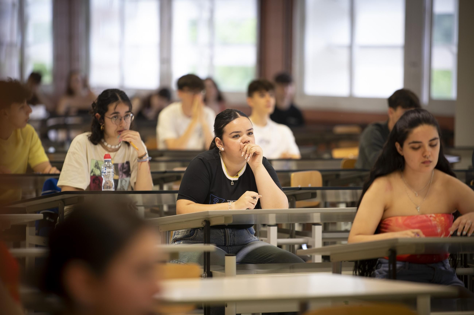 El primer día de Selectividad en Granada, en imágenes