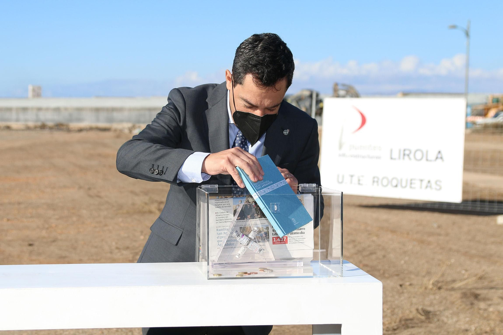 Fotogalería de la colocación de la primera piedra del hospital de Roquetas