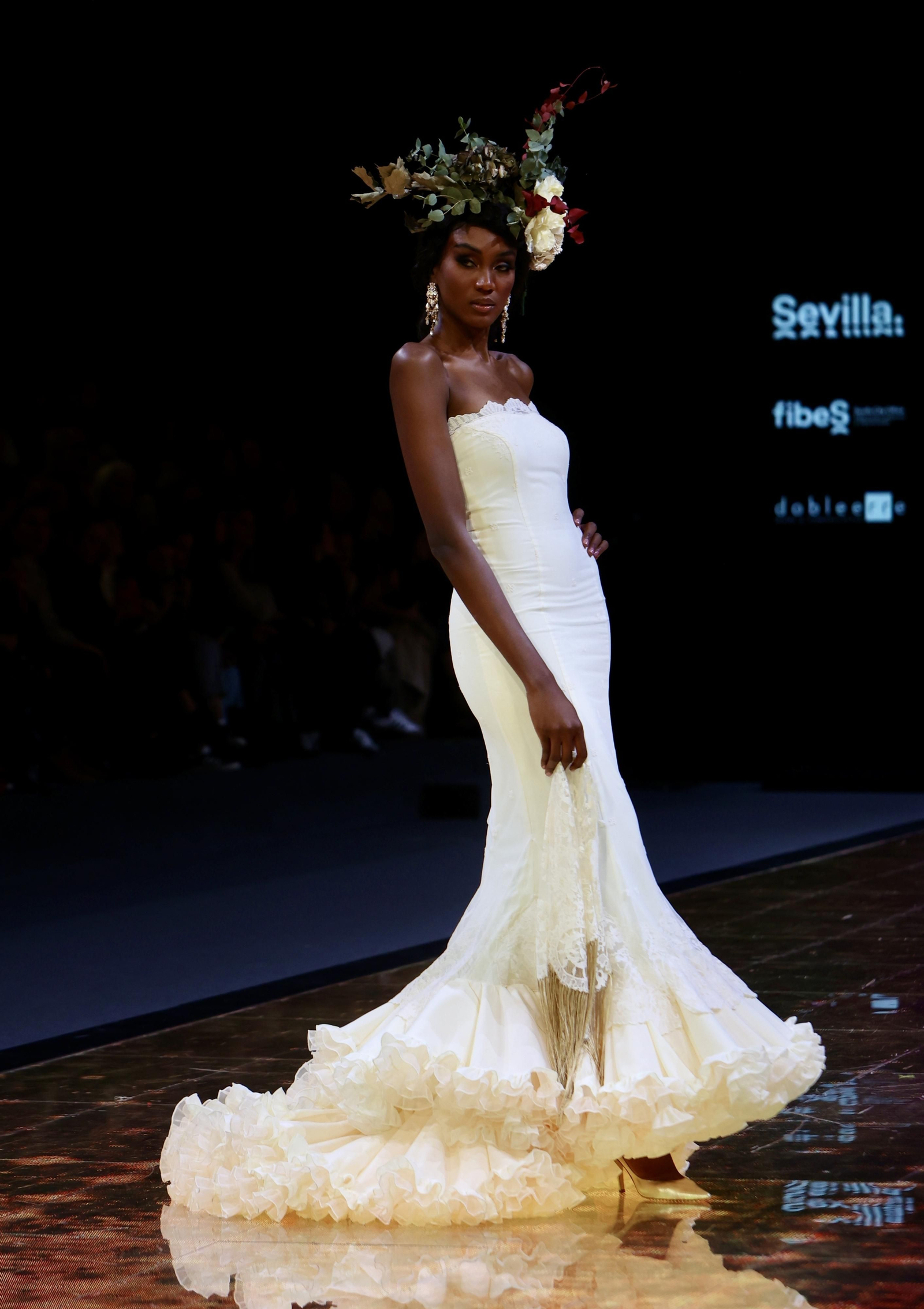 Desfile de Maricruz &Montecarlo en SIMOF, todas las fotos