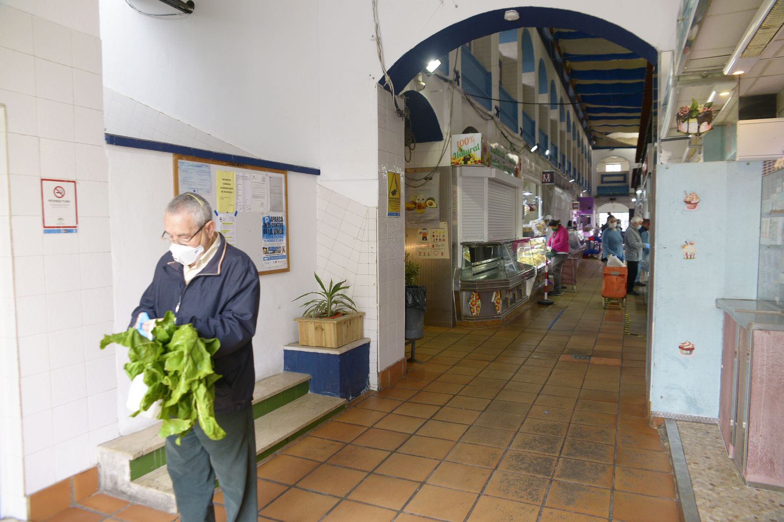 Fotos de los mercados de la comarca en cuarentena