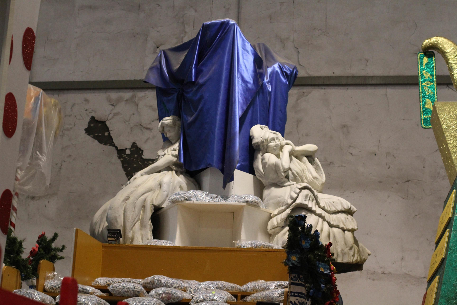 Preparativos de la Cabalgata de Reyes Magos.