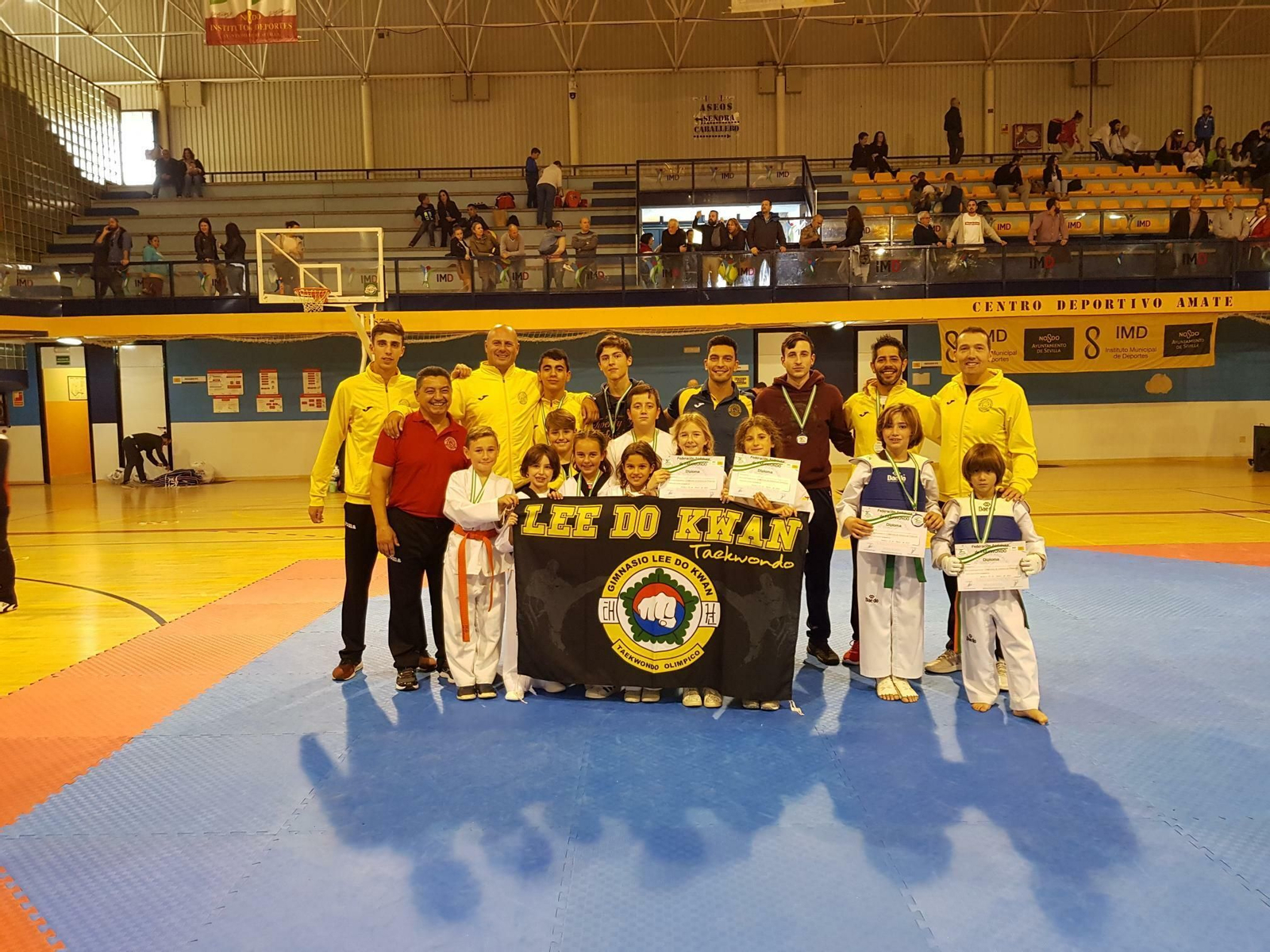 La expedición del Lee do Kwan, en el pabellón Amate de Sevilla