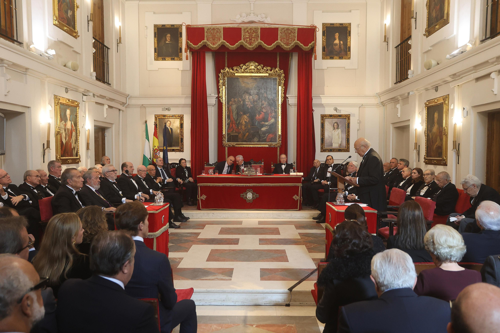 SALVADOR MORALES CONDE TOMA POSESION DE LA PLAZA DE ACADEMICO DE NUMERO DE LA REAL ACADEMIA DE MEDICINA Y CIRUJIA DE SEVILLA
