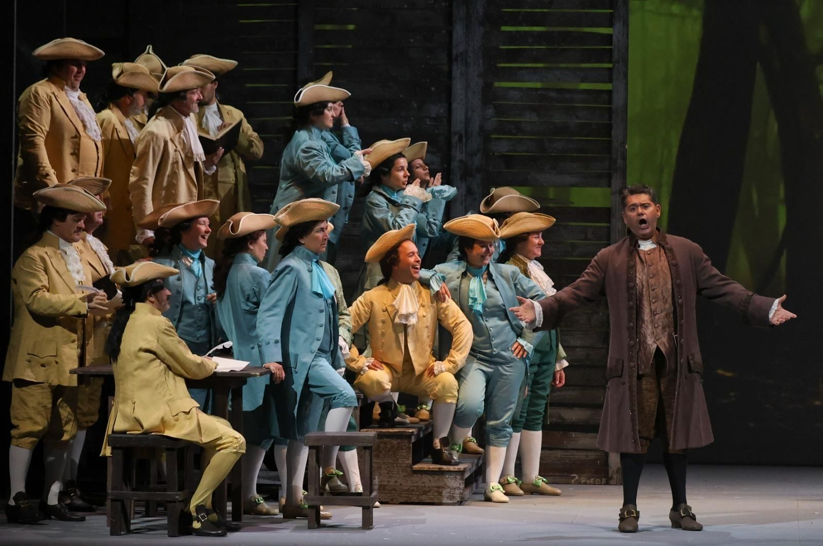 La versión de 'Manon Lescaut' que cierra la temporada lírica del Teatro Cervantes, en fotos