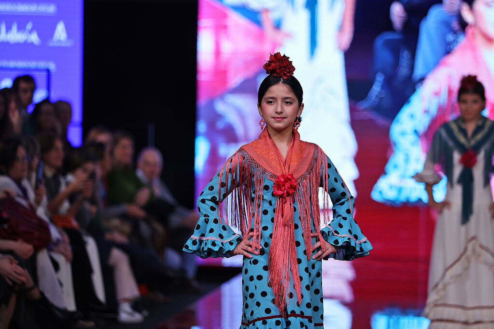 Lunares, comodidad y mantoncillos: Estas son las tendencias para los trajes de flamenca de romerías y ferias