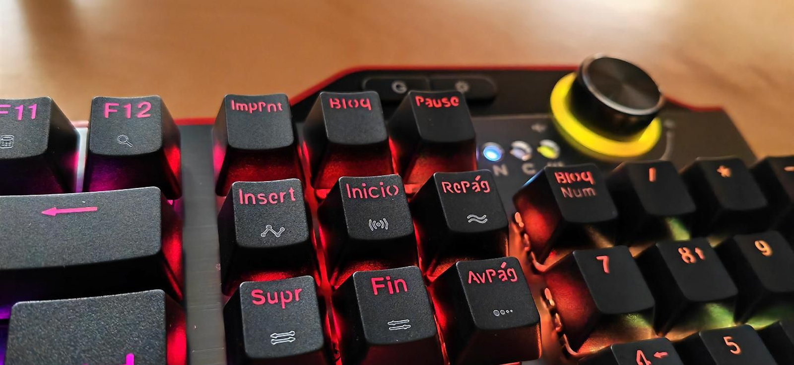 Teclado gaming Genesis RX85 RGB