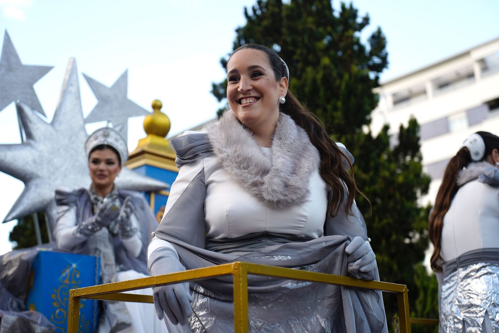 Búscate en las fotos de la cabalgata de Reyes Magos 2026 en Algeciras