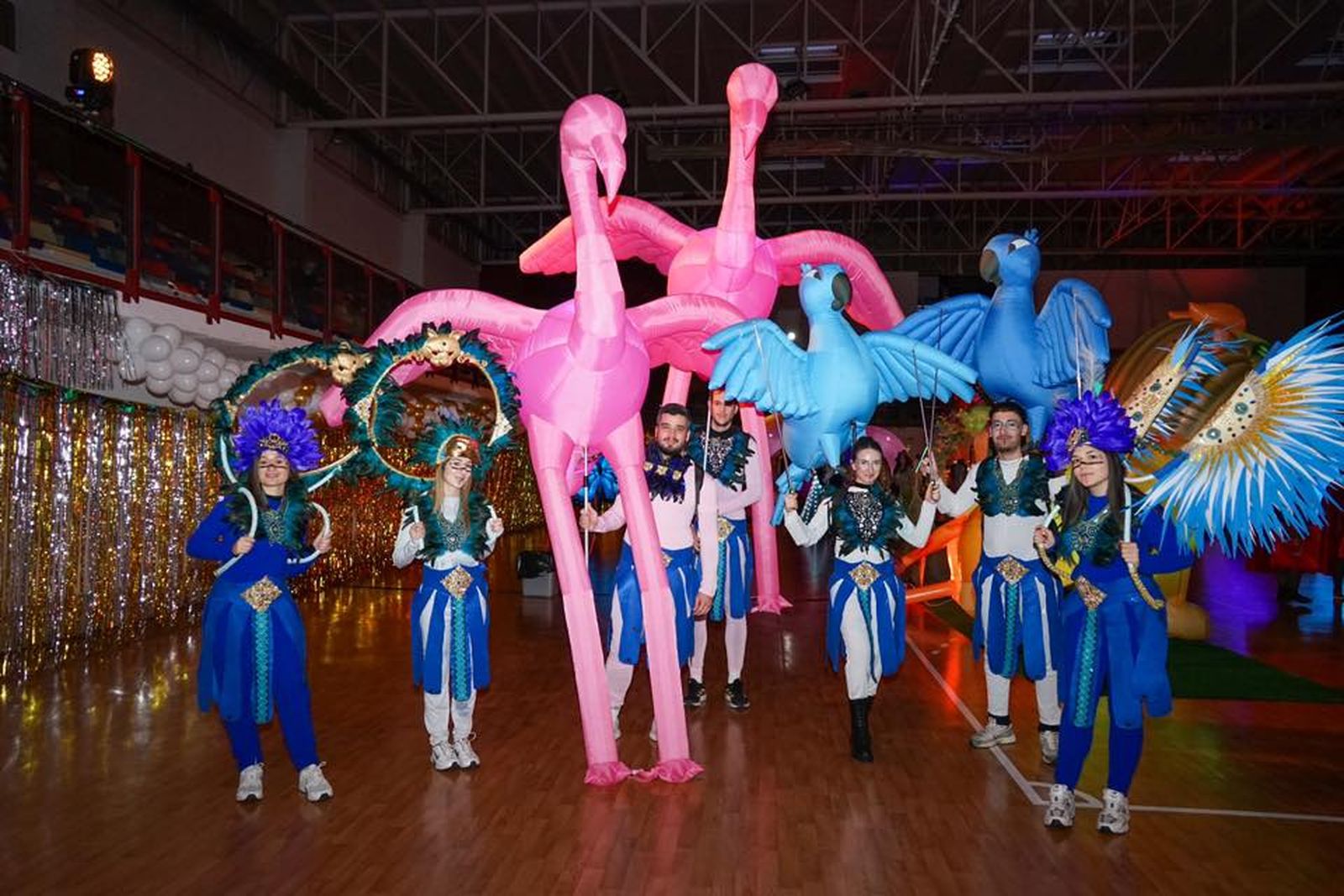 La lluvia no pudo con una ilusión desbordante en Vícar: la cabalgata estática, en imágenes