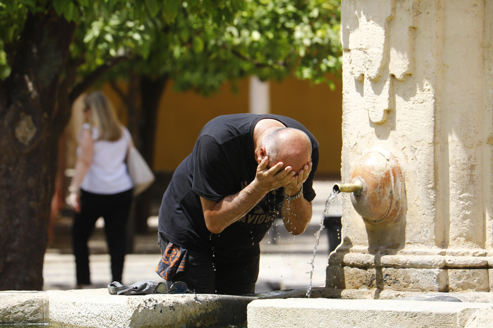 Córdoba bajo el aviso naranja en la segunda ola de calor del verano, en imágenes