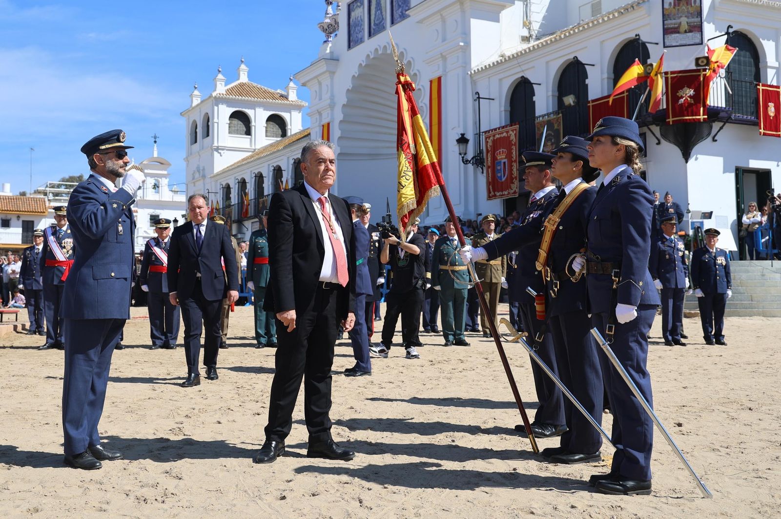 Imágenes del acto de Juramento o Promesa de Fidelidad a la Bandera Nacional en El Rocío