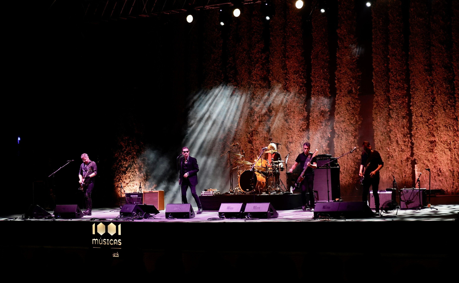 Los 091 inundan de rock y música el Teatro del Generalife