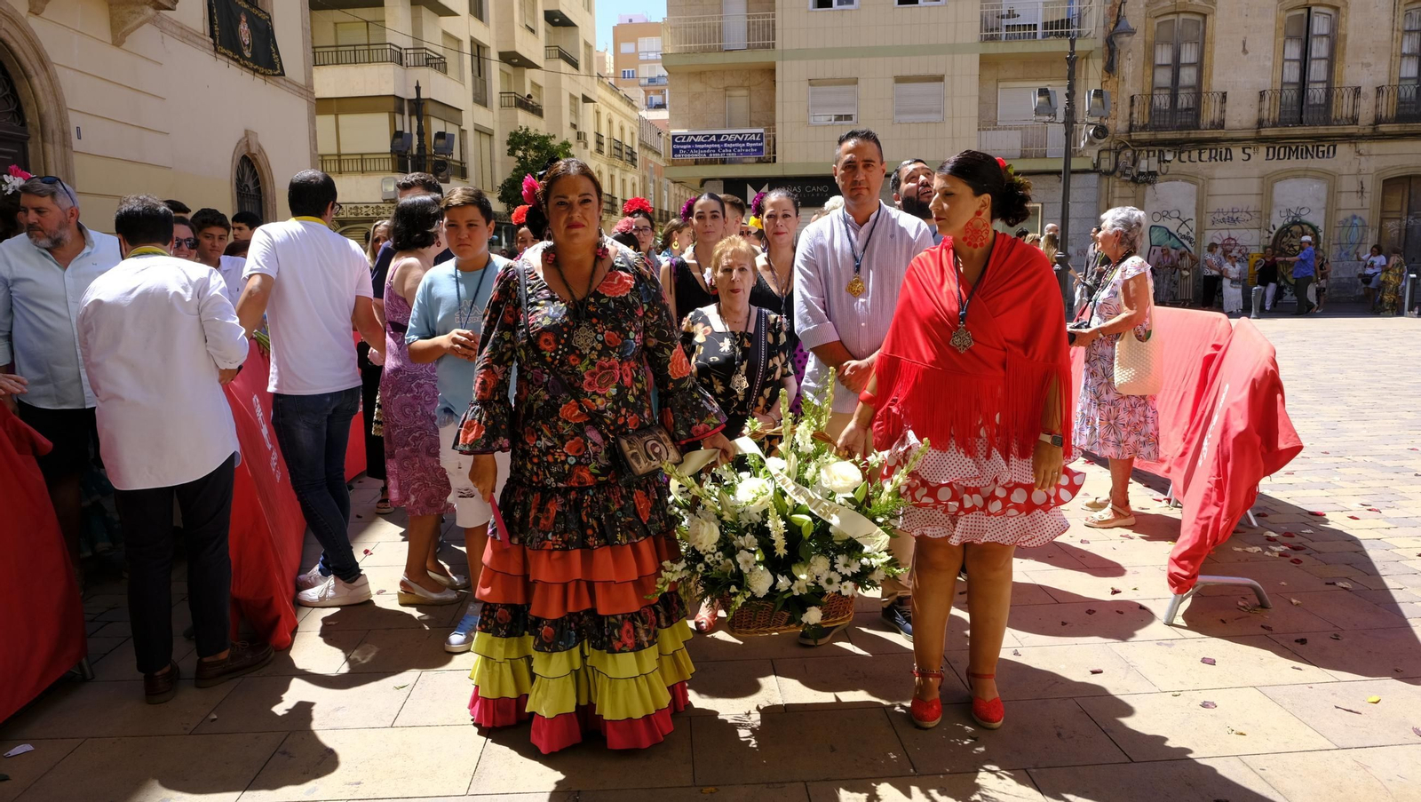 La ofrenda floral a la Virgen del Mar en la Feria de Almería 2025, en imágenes