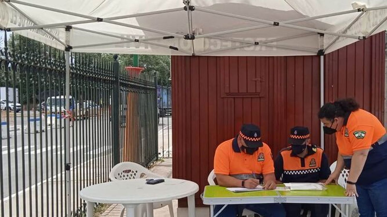 El dispositivo instalado por Protección Civil en la Feria de El Puerto.