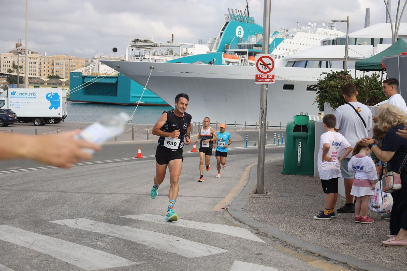 Las fotos de la 3ª carrera solidaria Memorial Vicente Granados en Málaga