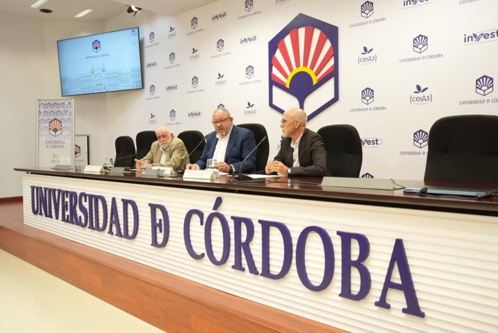 Juan Antonio Moriana, Manuel Torralbo y Rafael Solana durante la presentación del plan.
