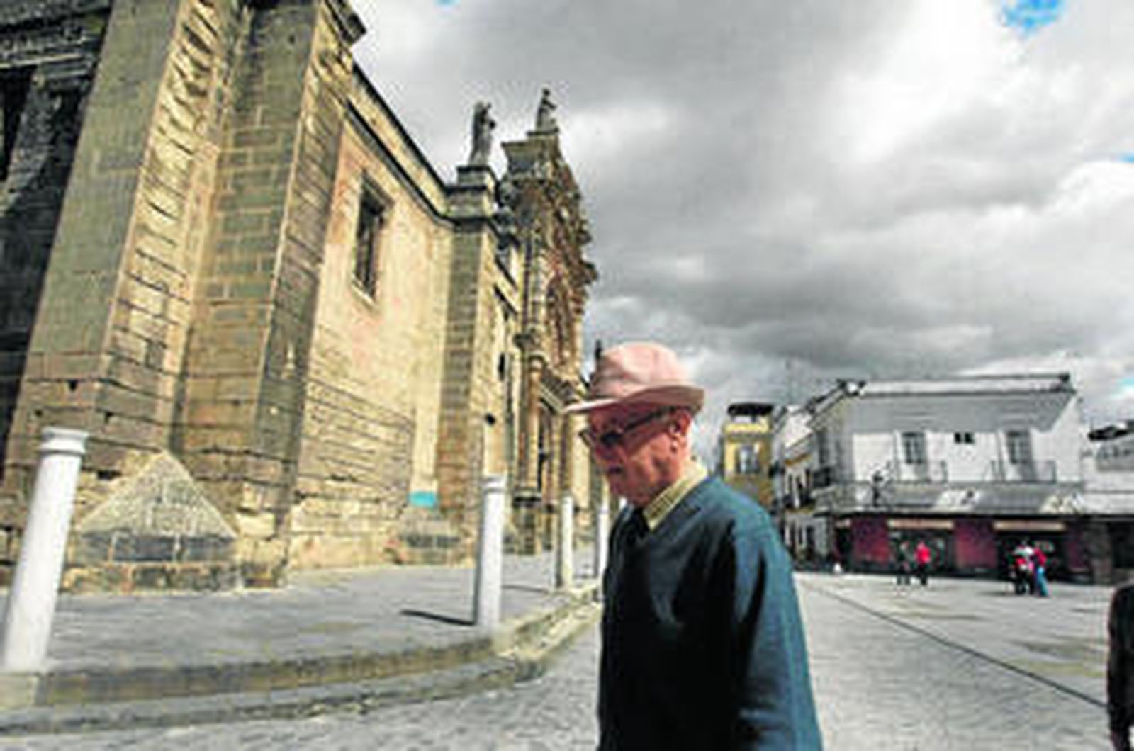 Aspecto que presentaba en la mañana de ayer la plaza de España.