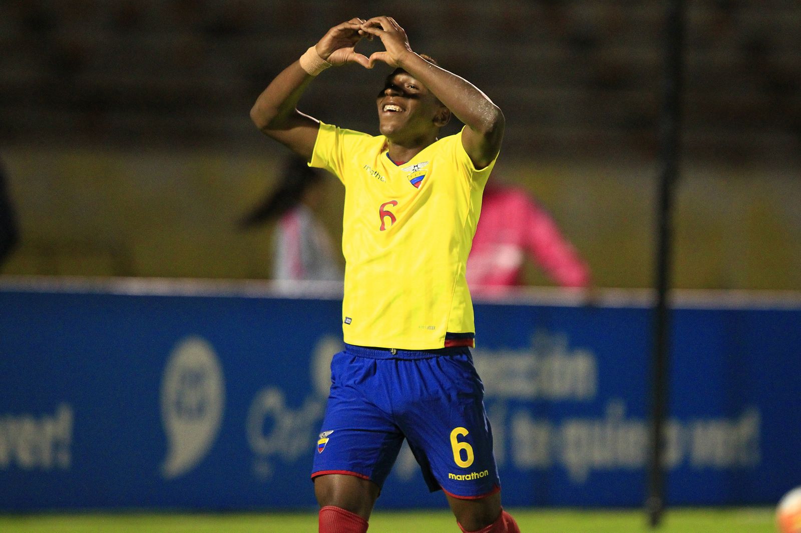 Pervis Estupiñán con Ecuador sub'20.