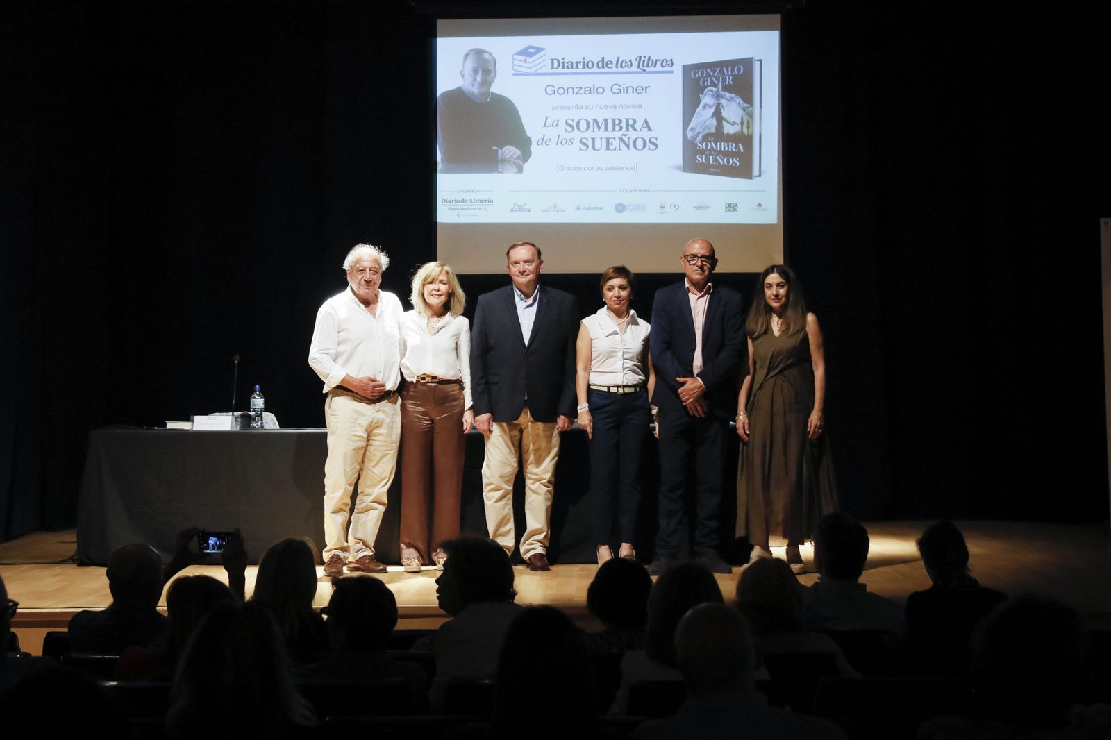 Imágenes del libro "La sombra de los sueños" de Gonzalo Giner