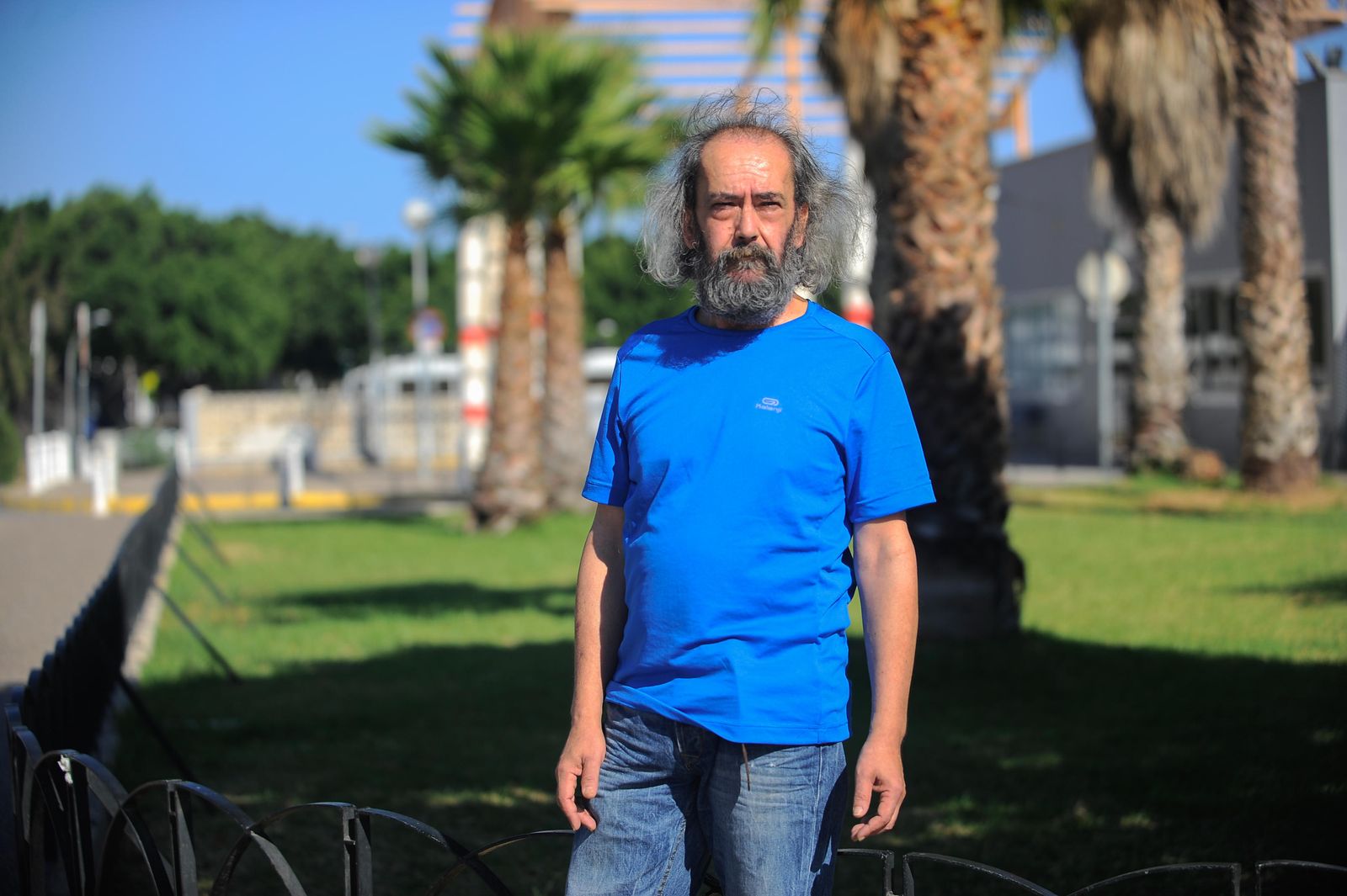 Miguel Cerón lleva años, junto con su mujer, buscando a varios familiares de ella desaparecidos.