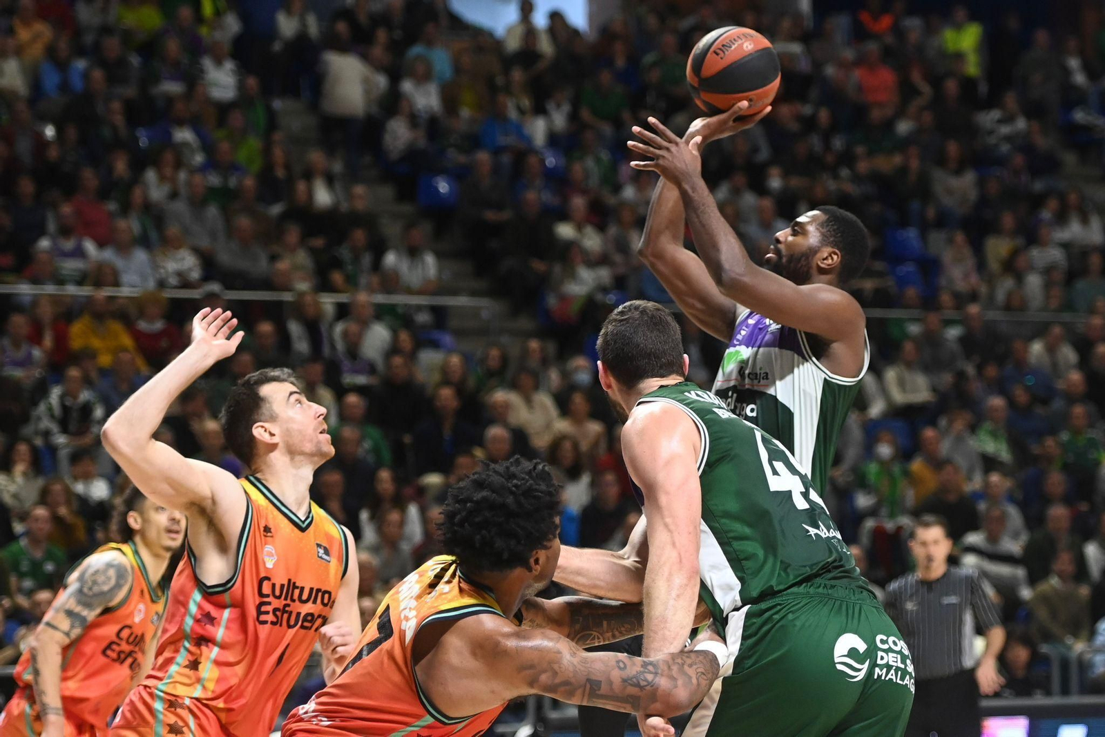 Unicaja - Valencia Basket, en fotos