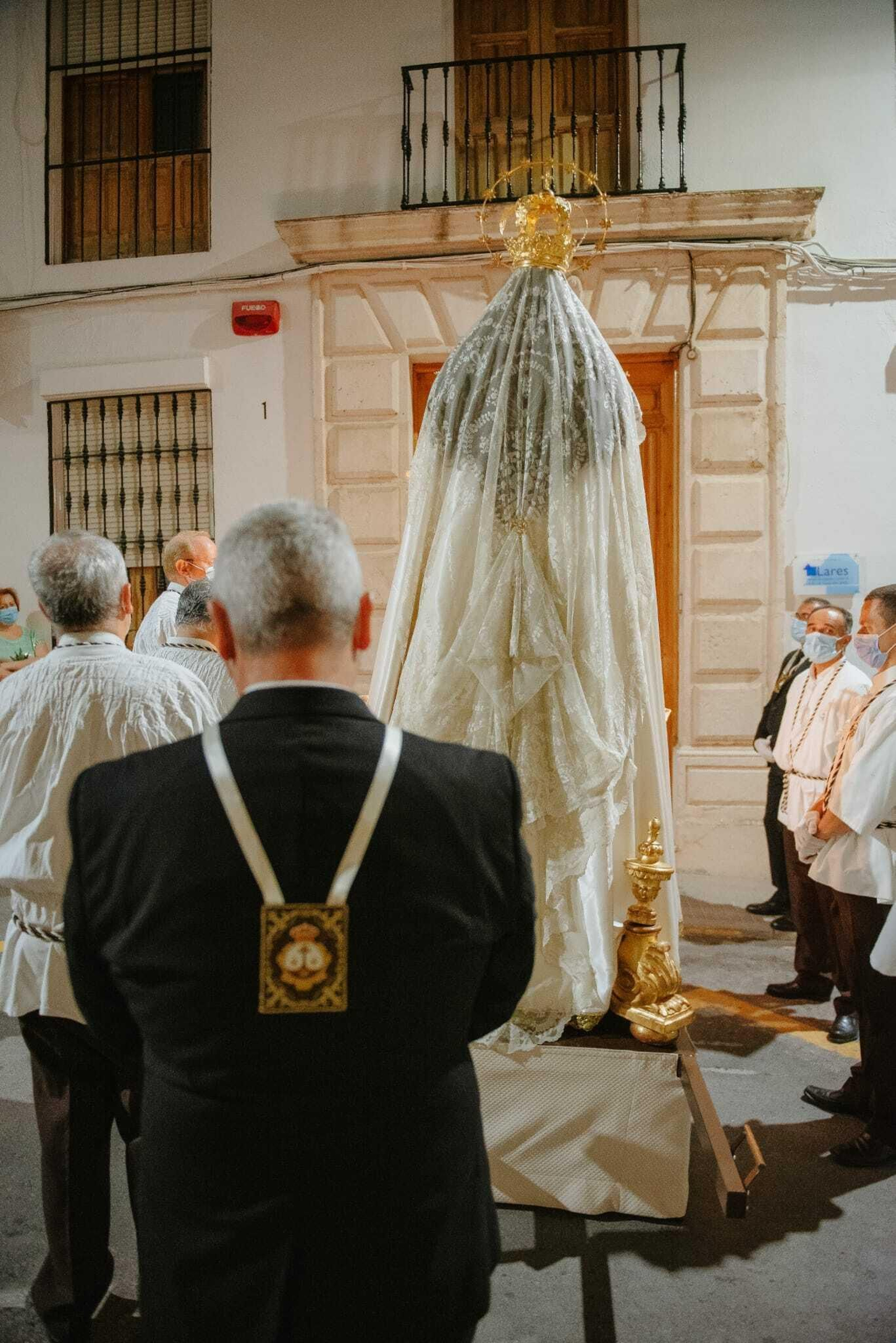 Un momento del traslado.