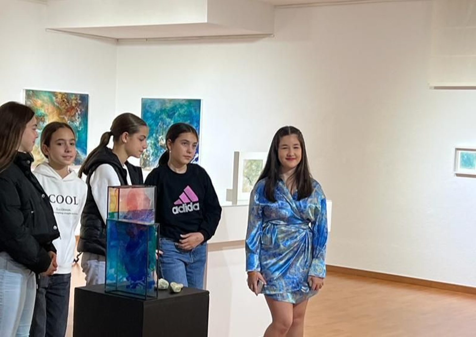 Así es 'Cantos del mar', la exposición con la que Ana Esther Maqueda está sorprendiendo a Jaén