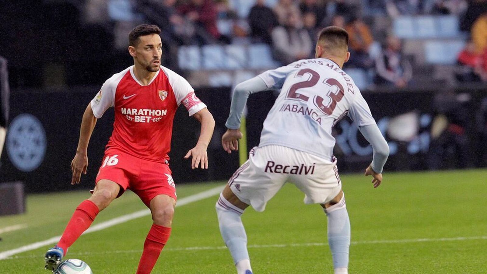 Jesús Navas y Brais Méndez, en el Celta-Sevilla de la pasada Liga.