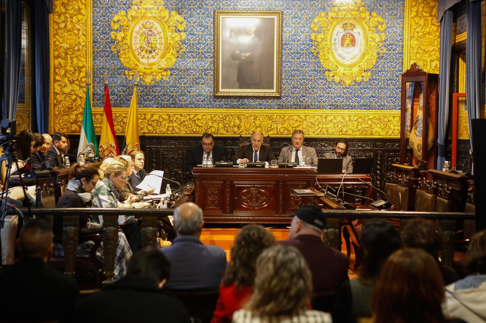Fotos del Pleno del Ayuntamiento de Algeciras con el plantón de la oposición al alcalde Landaluce