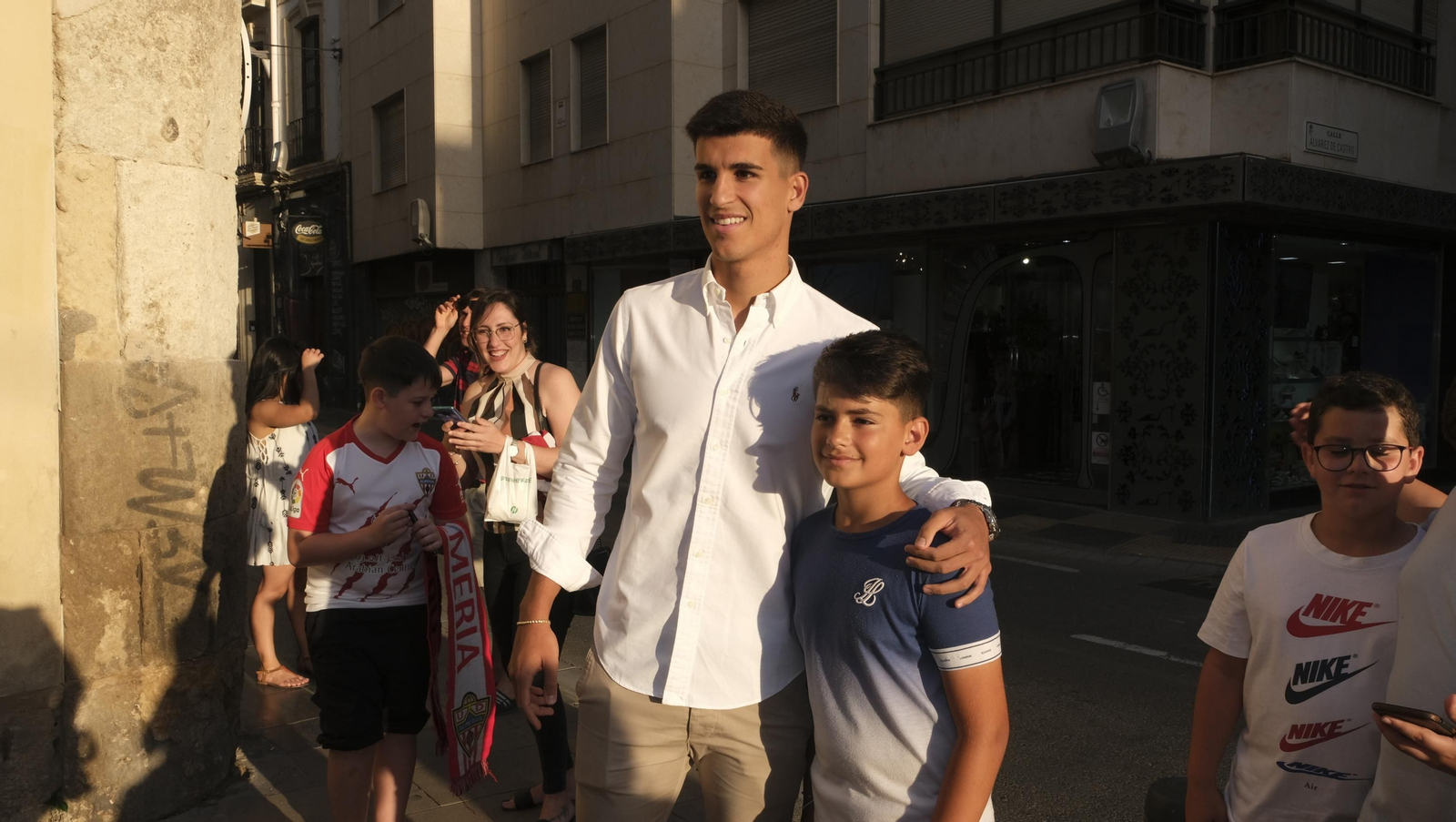 Ofrenda de la U.D. Almería a la Virgen del Mar, por el ascenso a la Liga Santander de Fútbol