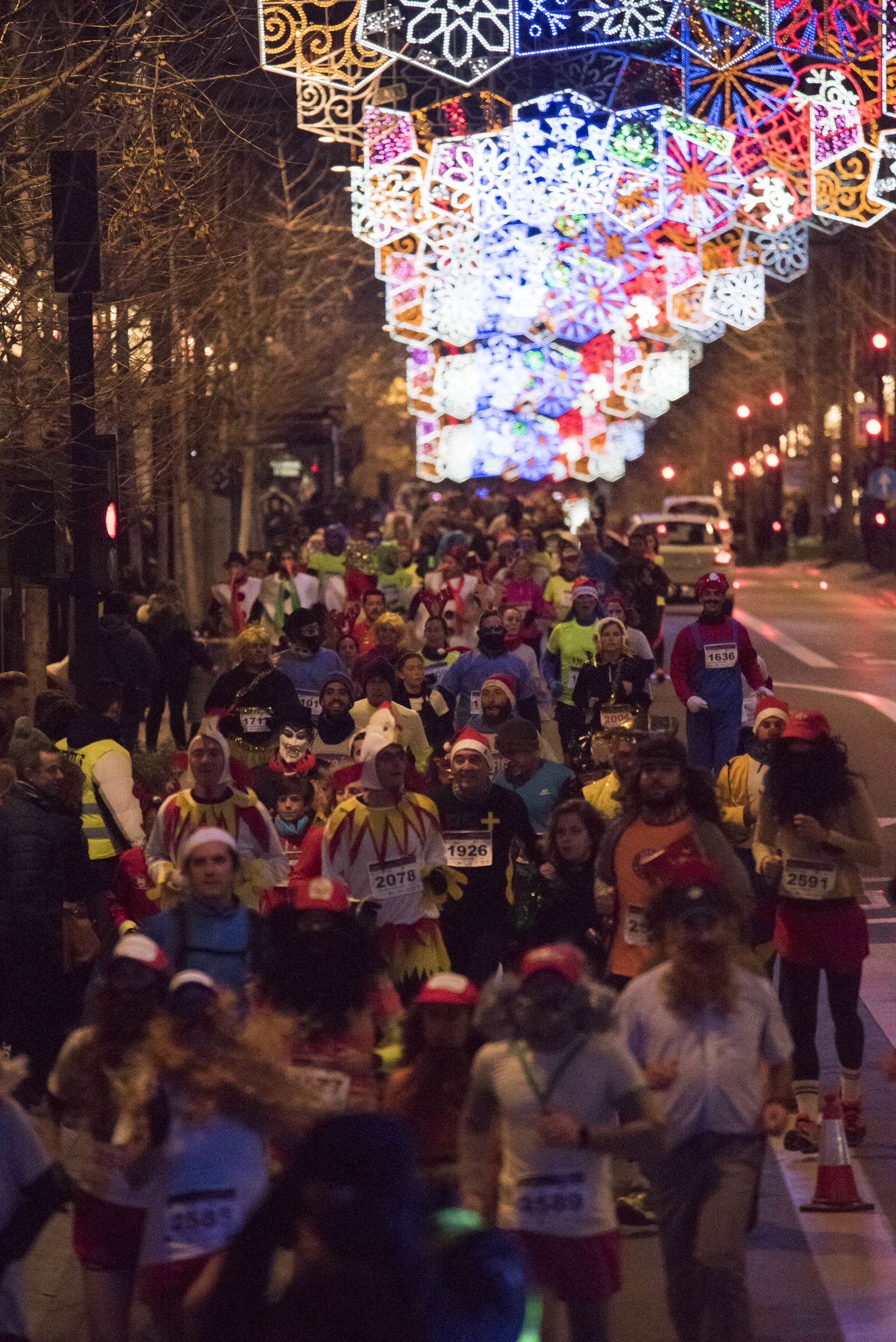 La carrera nocturna de Navidad, en imágenes