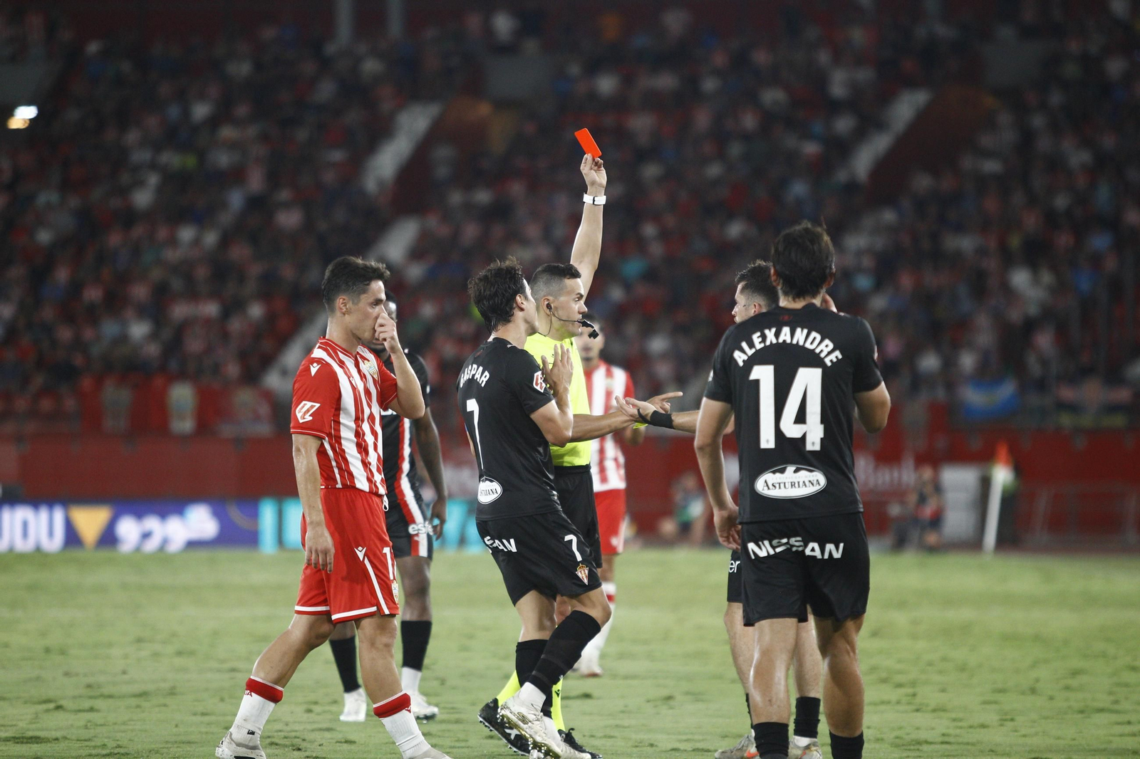 Las fotos del partido U.D. Almería-Sporting de Gijón