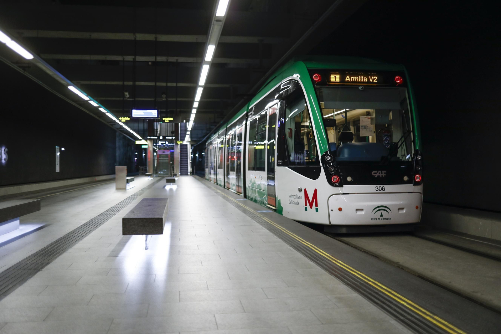 Un tren del Metro de Granada en Recogidas