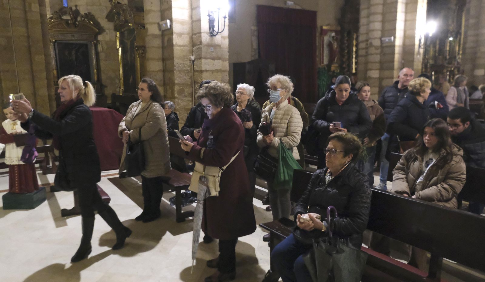Martes 13 en Córdoba: La visita a la Virgen de los Remedios, en imágenes