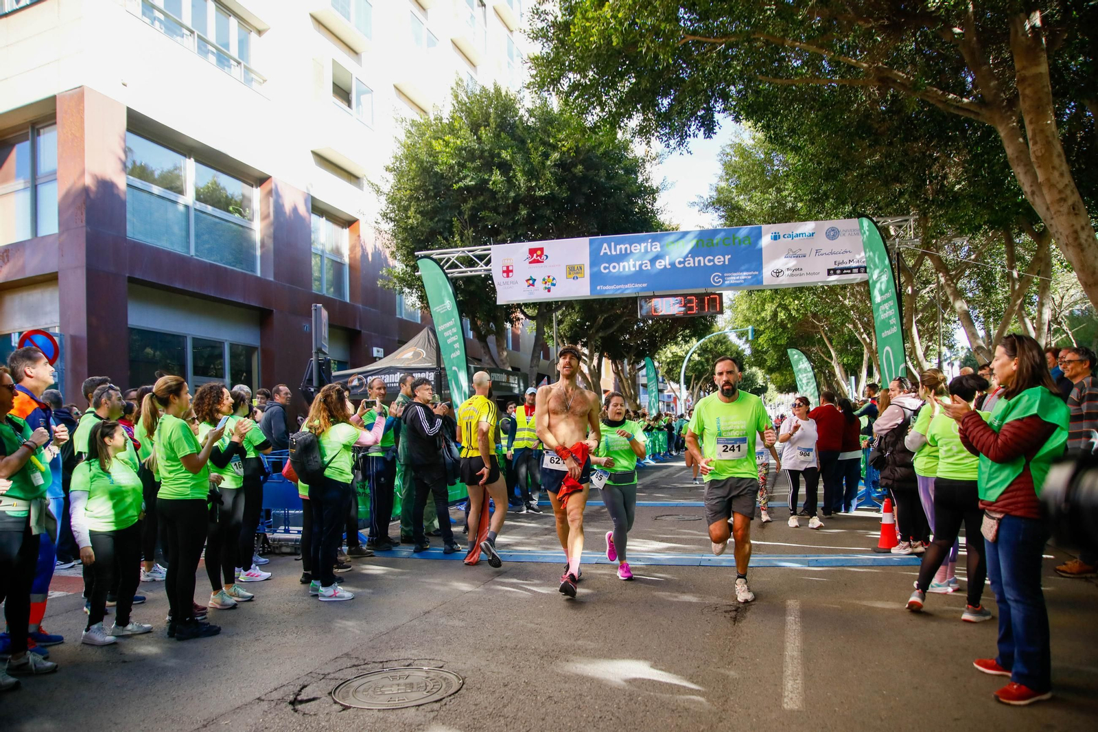 Imágenes de la Carrera contra el Cáncer de Almería