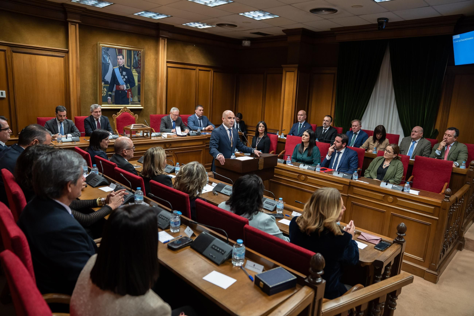 Así se ha vivido la investidura del nuevo presidente de la Diputación Provincial de Almería