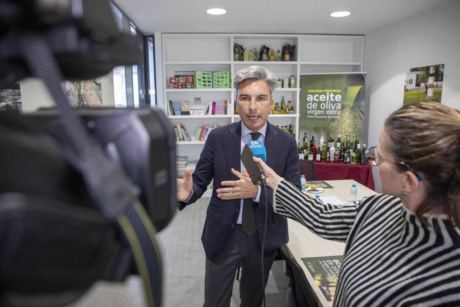 La cata para elegir los mejores aceites de oliva virgen extra de Córdoba, en imágenes