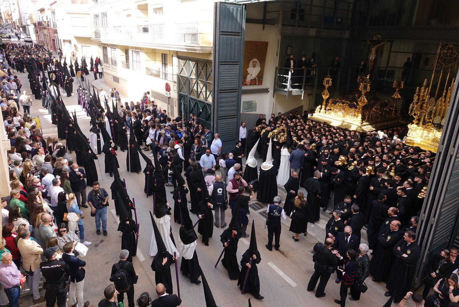 Las fotos de la cofradía del Amor, en el Viernes Santo de Málaga