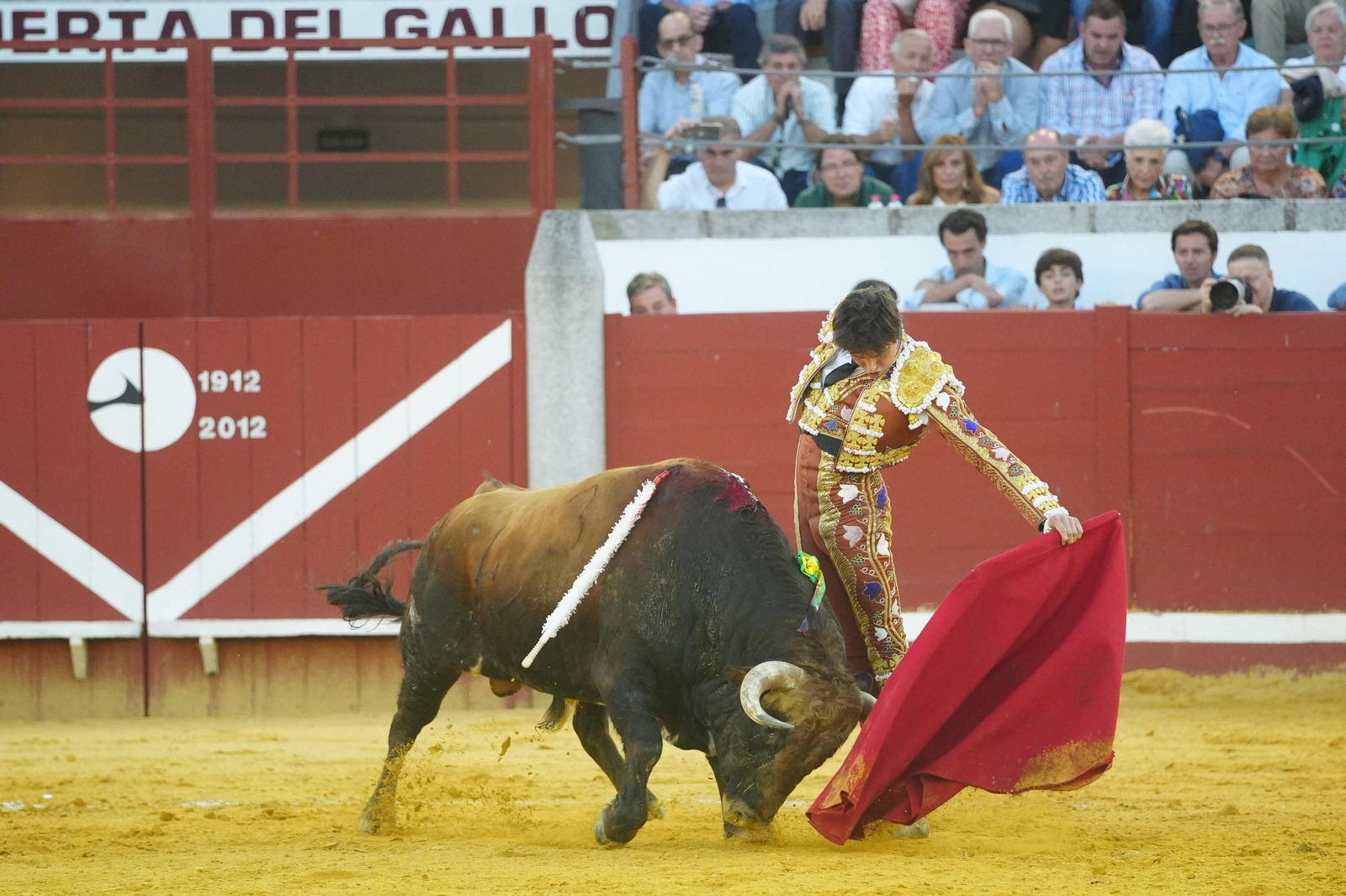 El triunfo de Rocío Romero, Manzanares y Roca Rey en la plaza de toros Pozoblanco, en imágenes