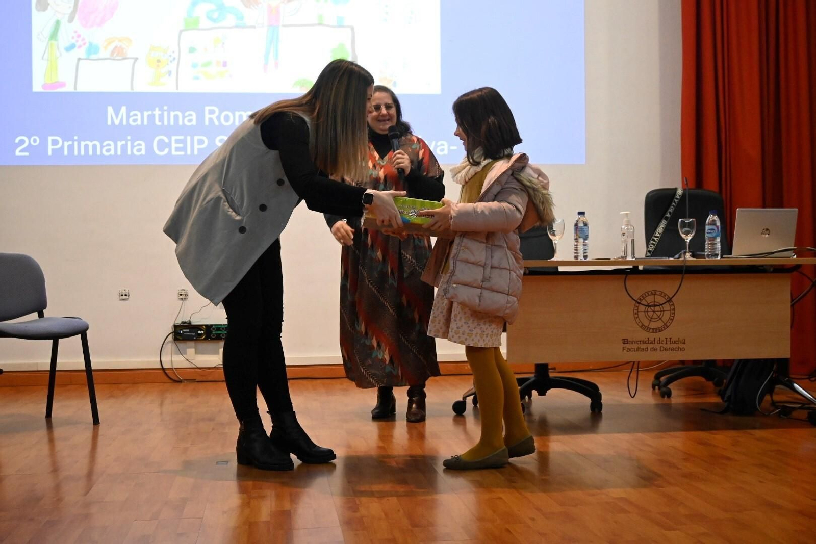 Las mejores imágenes del Día de la Mujer y la Niña en la Ciencia en la UHU