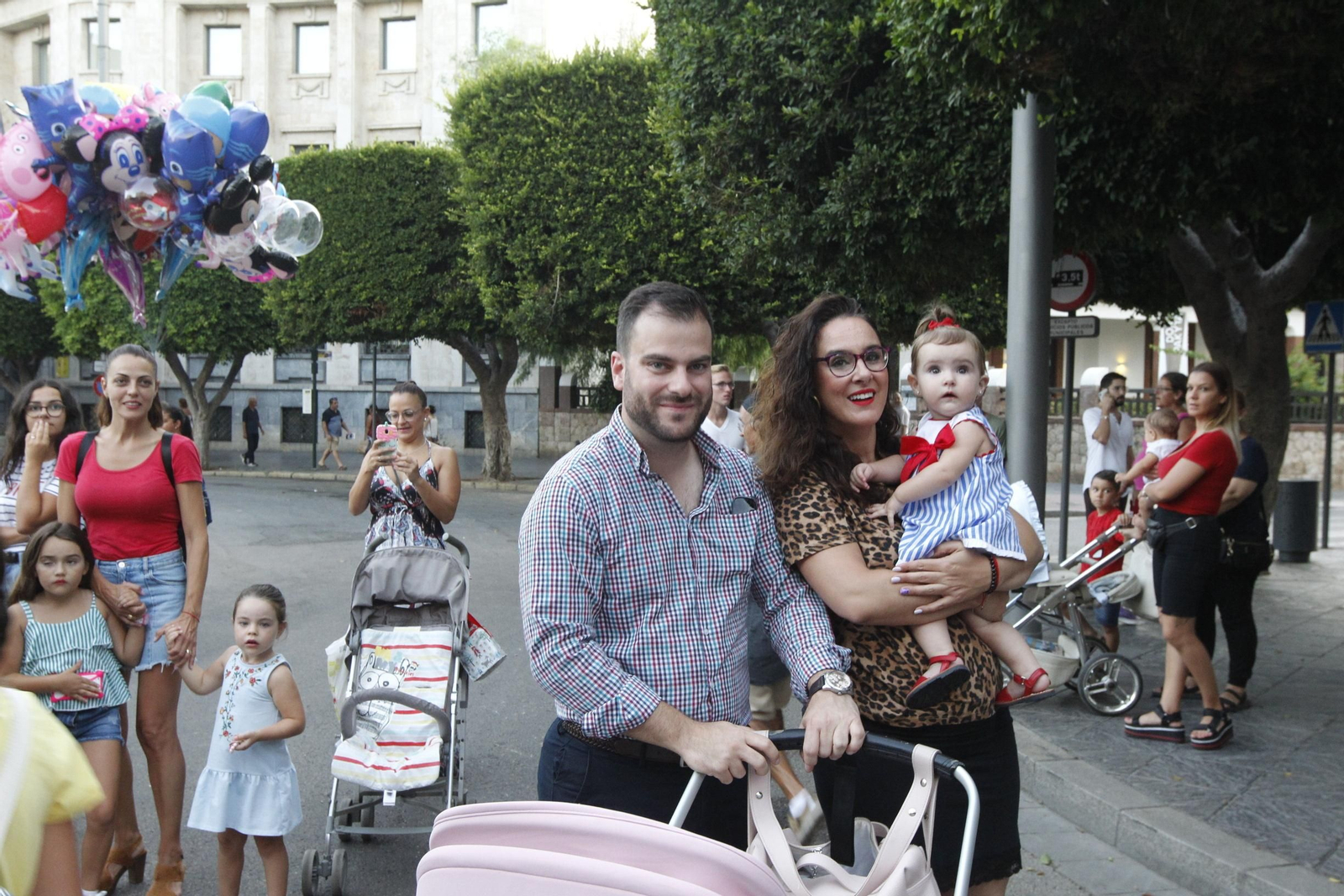 Fotogalería gigantes y cabezudos. Feria de Almería 2019