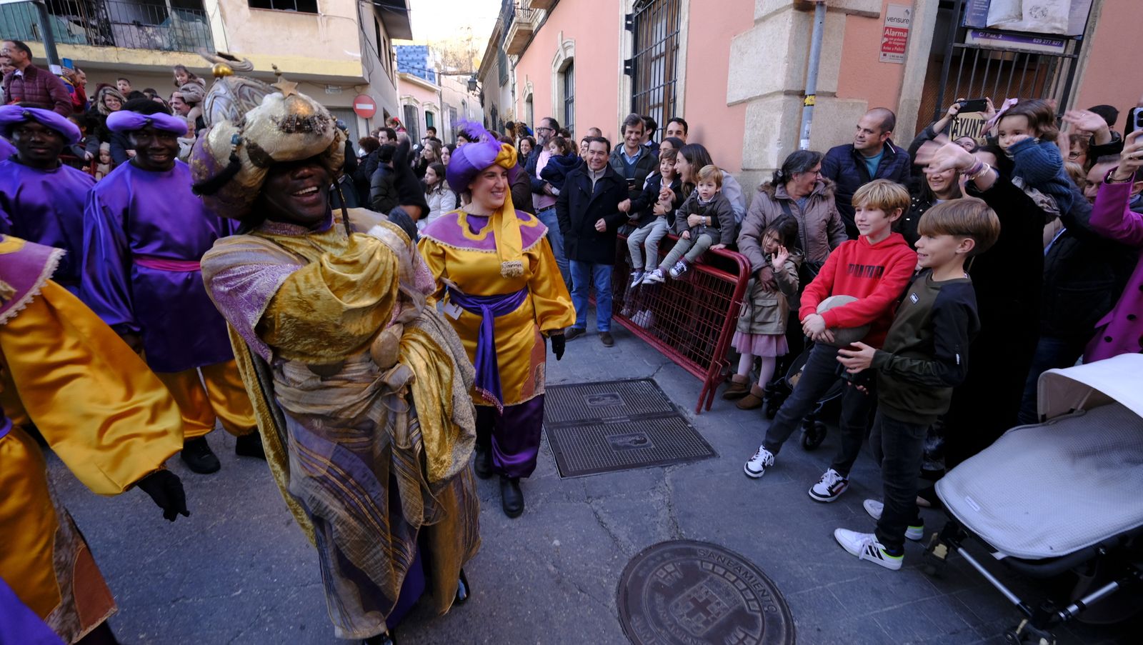 Fotogalería de la Cabalgata de Reyes Magos en Almería
