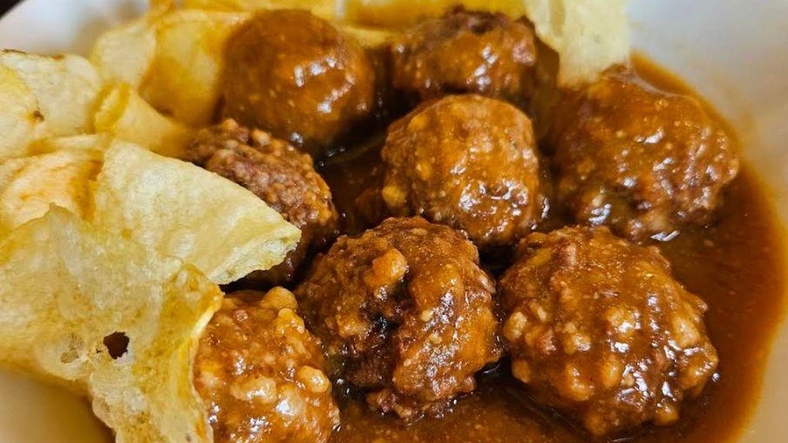El guiso de albóndigas del Guitarrón se convierte en uno de los platos favoritos de los comensales
