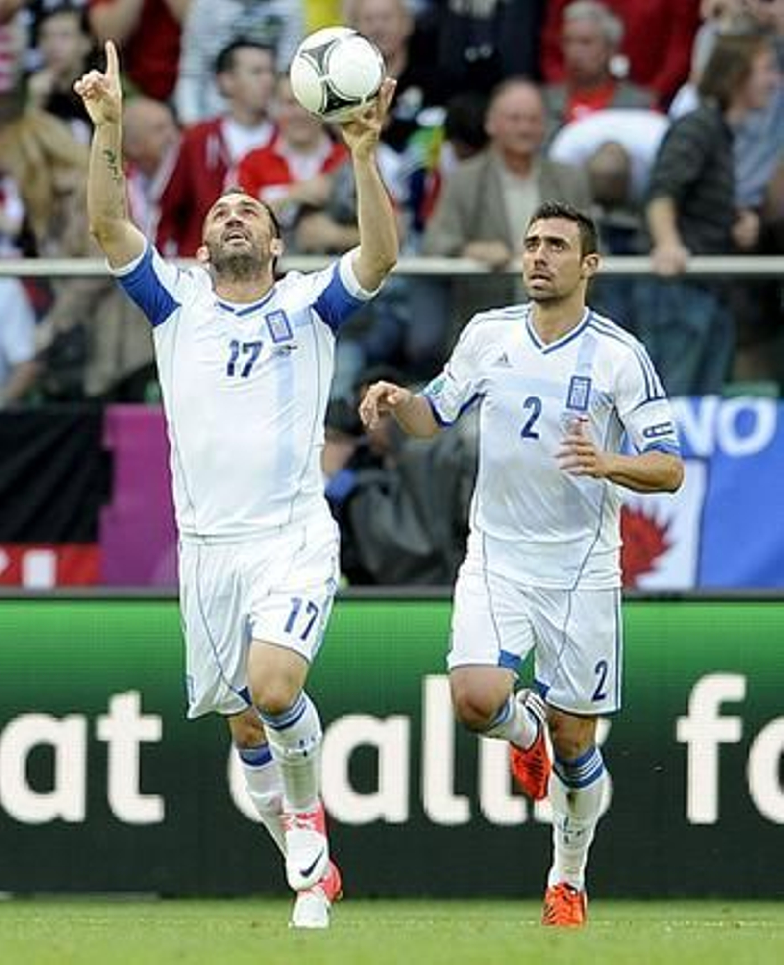 La República Checa vence a Grecia con dos goles en los primeros cinco minutos de partido.

Foto: EFE