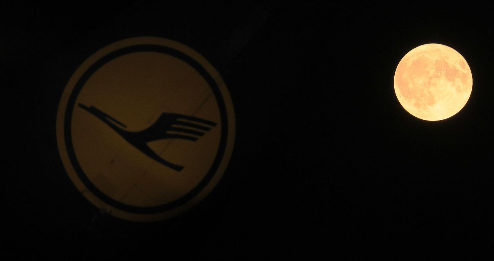 La Superluna azul captada en diferentes partes del planeta: un disfrute visual de la Luna del Esturión