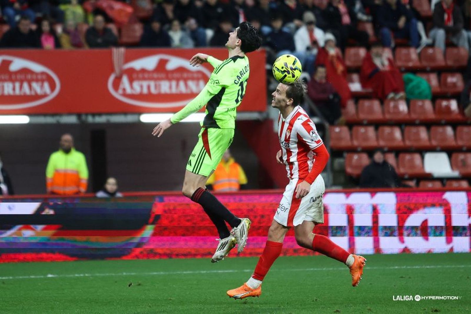 El Sporting golea al colista Mirandés, próximo rival del Málaga CF