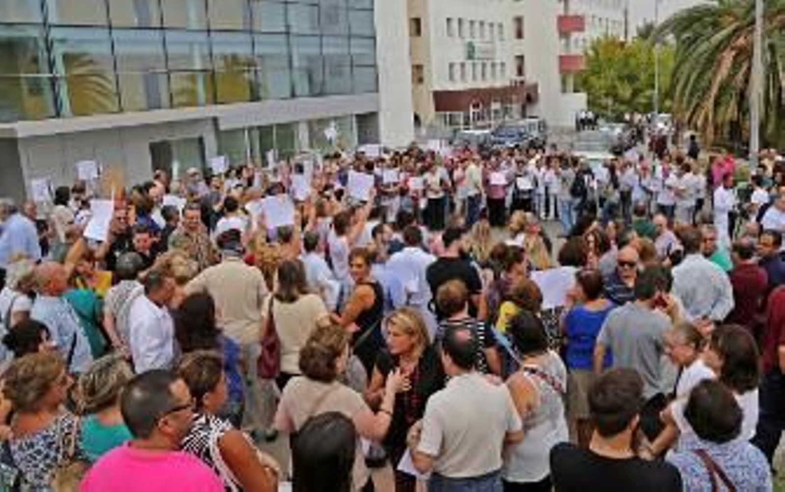 El SAS adjudica a Clínica Radon el concierto temporal de radioterapia